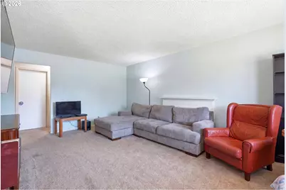 801 NE 104th Ave, Vancouver, WA 98664 - Photo 4