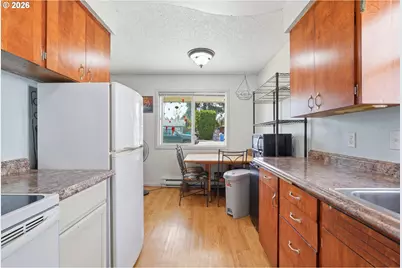 801 NE 104th Ave, Vancouver, WA 98664 - Photo 6