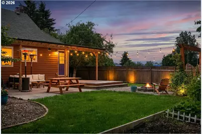 10247 N Smith St, Portland, OR 97203 - Photo 46