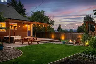 10247 N Smith St, Portland, OR 97203 - Photo 46