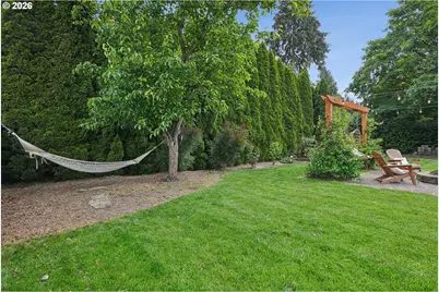 10247 N Smith St, Portland, OR 97203 - Photo 44