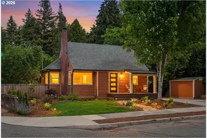 10247 N Smith St, Portland, OR 97203 - Photo 2