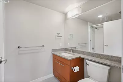 1500 SW 11th Ave #1005, Portland, OR 97201 - Photo 28