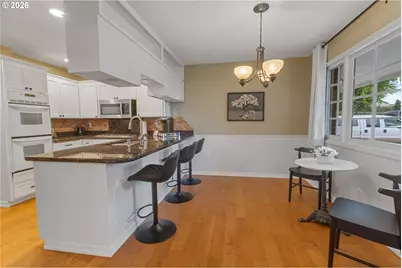 3080 NW Kingston Way, Albany, OR 97321 - Photo 10