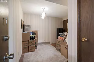 6930 SE 122nd Ave, Portland, OR 97236 - Photo 22