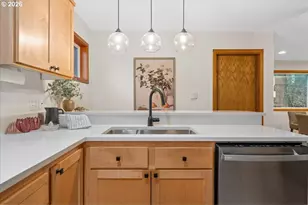 8835 SW Washington Dr, Portland, OR 97223 - Photo 16