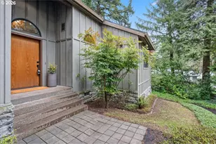 8835 SW Washington Dr, Portland, OR 97223 - Photo 2