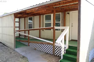 514 SW 13th St, Pendleton, OR 97801 - Photo 2