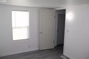 514 SW 13th St, Pendleton, OR 97801 - Photo 14