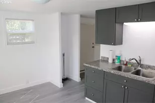 514 SW 13th St, Pendleton, OR 97801 - Photo 6