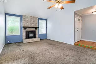 4039 NE Meadow Ln, Hillsboro, OR 97124 - Photo 4