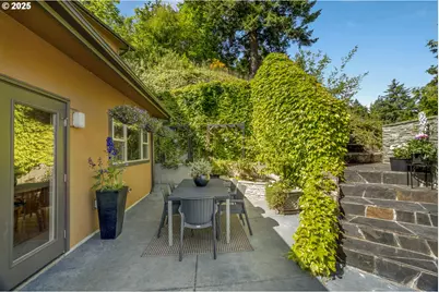 2922 NW Fairfax Ter, Portland, OR 97210 - Photo 18