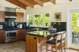 2922 NW Fairfax Terrace, Portland, OR 97210 - Photo 12