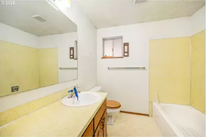2365 L St, Springfield, OR 97477 - Photo 10