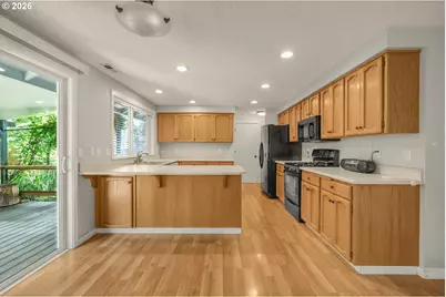 305 NE 12th St, Battle Ground, WA 98604 - Photo 8