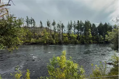 49838 McKenzie Hwy, Vida, OR 97488 - Photo 4