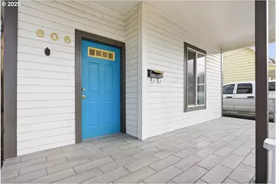 606 SW 2nd St, Pendleton, OR 97801 - Photo 2