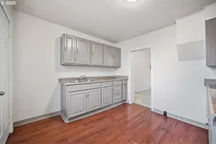 606 SW 2nd St, Pendleton, OR 97801 - Photo 10