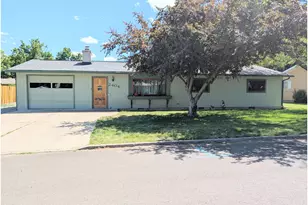 2404 Century Loop, La Grande, OR 97850 - Photo 2