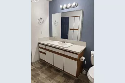 933 SE Rene Ave, Gresham, OR 97080 - Photo 36