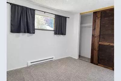 933 SE Rene Ave, Gresham, OR 97080 - Photo 30