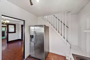 543 S 12th St, Coos Bay, OR 97420 - Photo 18