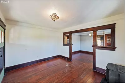 543 S 12th St, Coos Bay, OR 97420 - Photo 12