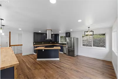 1395 Ingersoll St, Coos Bay, OR 97420 - Photo 12