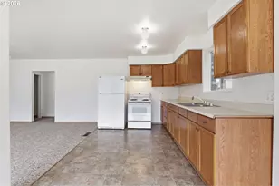 80/82 NW Columbia Ave, Stevenson, WA 98648 - Photo 10