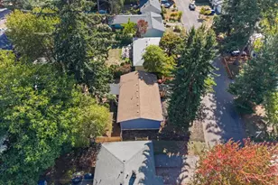 210 NE 167th Pl, Portland, OR 97230 - Photo 28