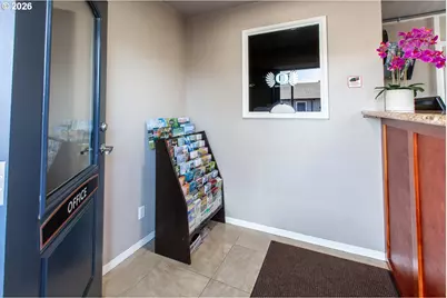 1152 Main St, Springfield, OR 97477 - Photo 34