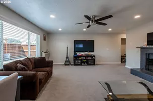 1152 Main St, Springfield, OR 97477 - Photo 26