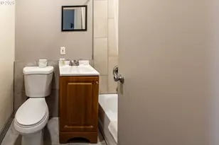 1152 Main St, Springfield, OR 97477 - Photo 38
