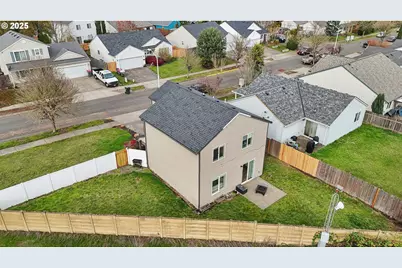 2488 SW Taylor Dr, McMinnville, OR 97128 - Photo 36