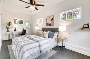 9560 N Ivanhoe St, Portland, OR 97203 - Photo 32