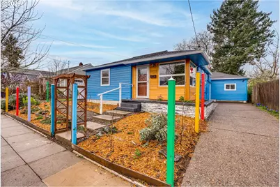 9560 N Ivanhoe St, Portland, OR 97203 - Photo 2