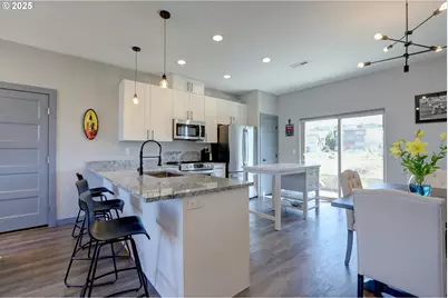 110 Southshore Ave, The Dalles, OR 97058 - Photo 4