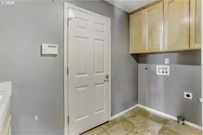 2619 NE Charlois Dr, Hillsboro, OR 97123 - Photo 36