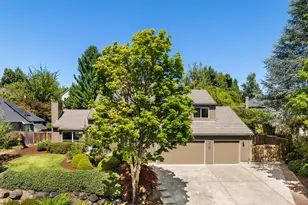 13687 SW Charleston Ln, Portland, OR 97224 - Photo 2