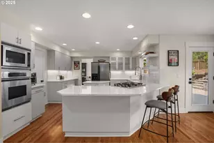 13687 SW Charleston Ln, Portland, OR 97224 - Photo 16