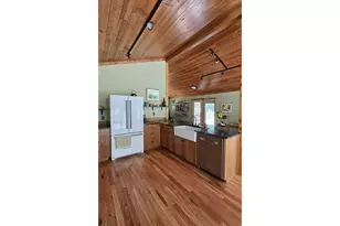 54841 McKenzie River Dr, Blue River, OR 97413 - Photo 12