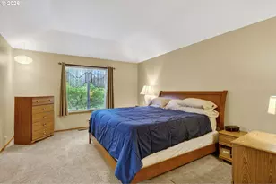 671 NE Maryann Ct, Hillsboro, OR 97124 - Photo 24