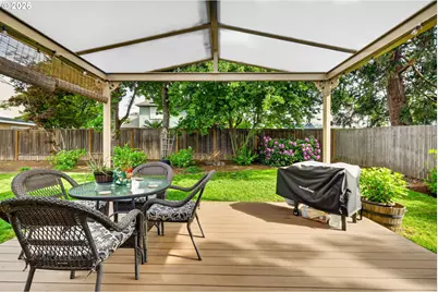 671 NE Maryann Ct, Hillsboro, OR 97124 - Photo 38