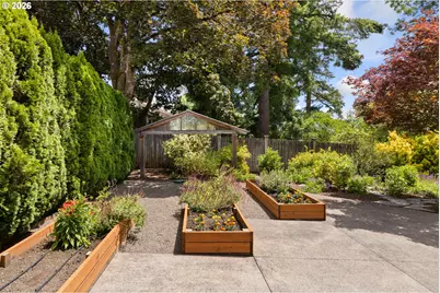 11812 SW 17th Ave, Portland, OR 97219 - Photo 6