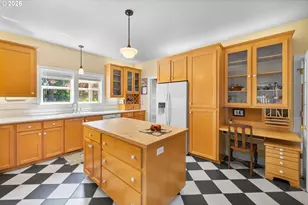 11812 SW 17th Ave, Portland, OR 97219 - Photo 10