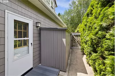 11812 SW 17th Ave, Portland, OR 97219 - Photo 44