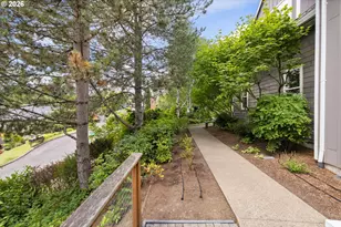 11812 SW 17th Ave, Portland, OR 97219 - Photo 4