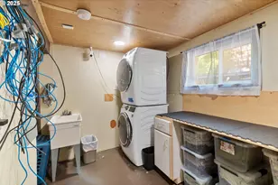 6541 E Burnside St, Portland, OR 97215 - Photo 38