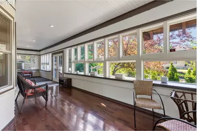 6541 E Burnside St, Portland, OR 97215 - Photo 8