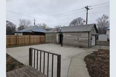 2402 N Spruce St, La Grande, OR 97850 - Photo 14